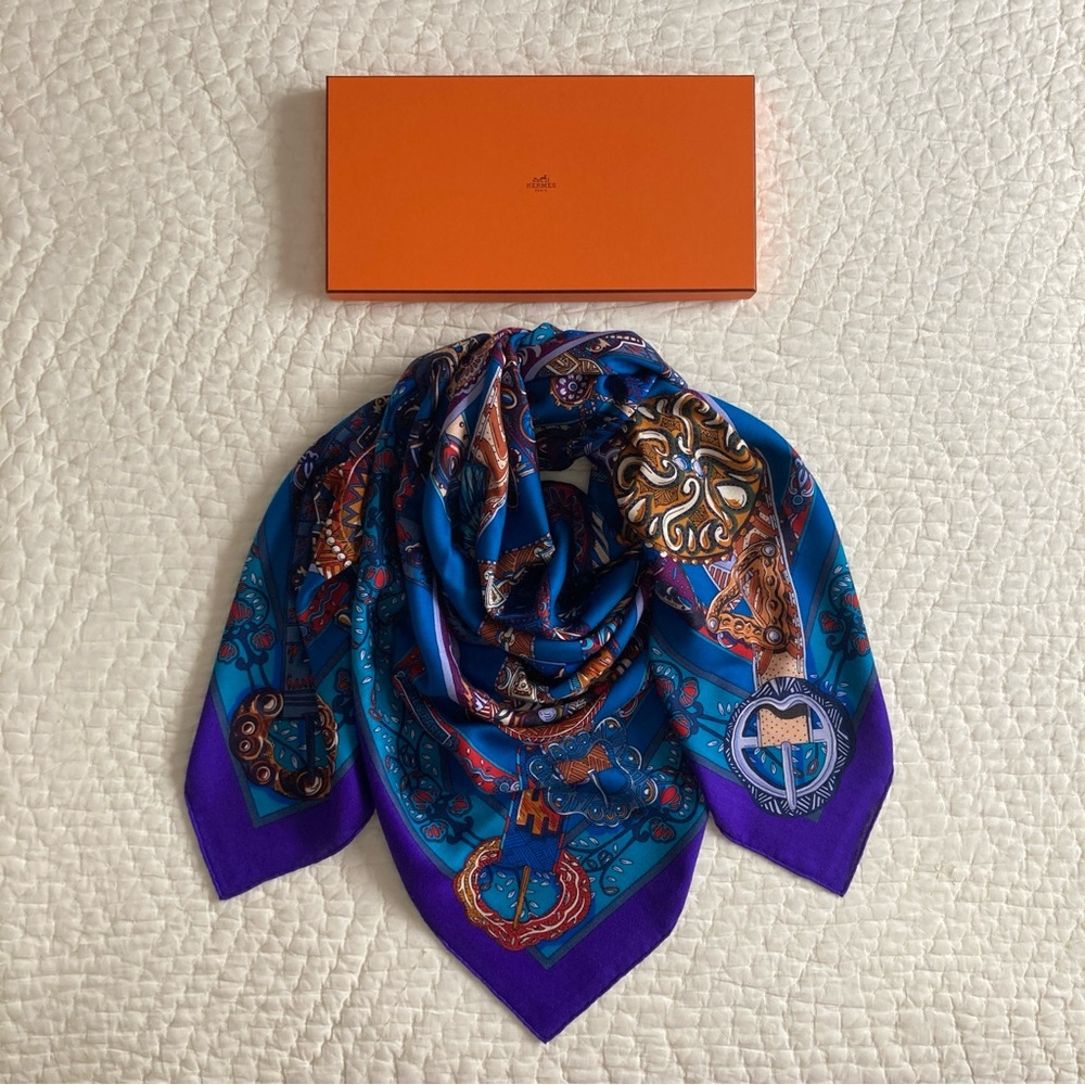 Brand New Hermes Le Songe de La Licorne Cashmere Silk Shawl Scarf
